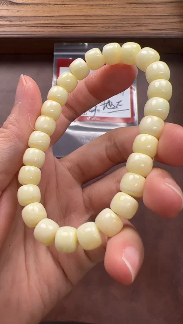 裸石蜜蜡未镶嵌何****~手串手串
