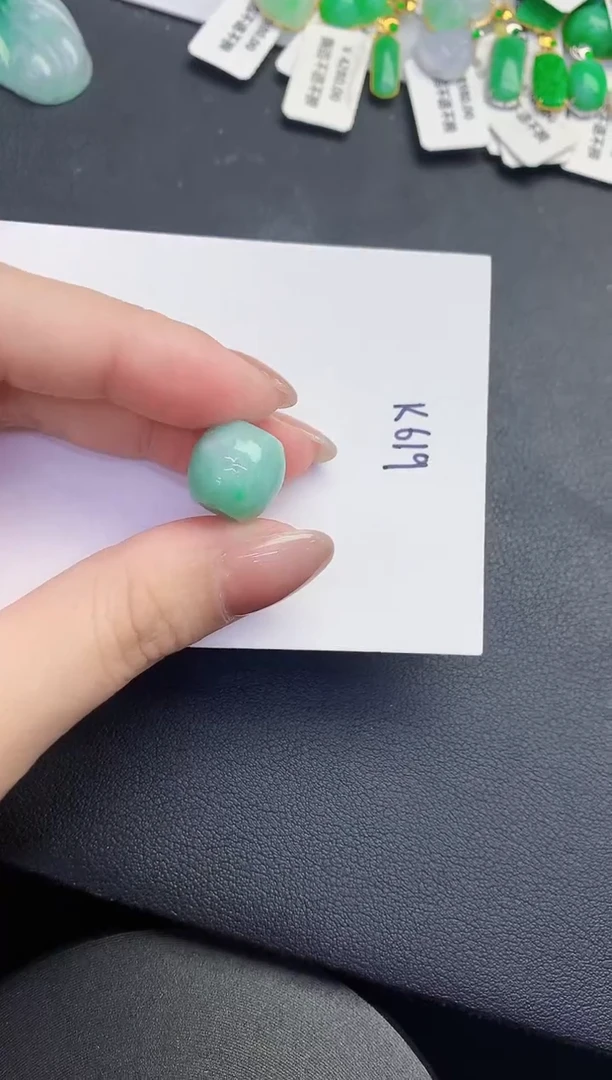 颈饰未镶嵌翡翠缅甸天然翡翠A货