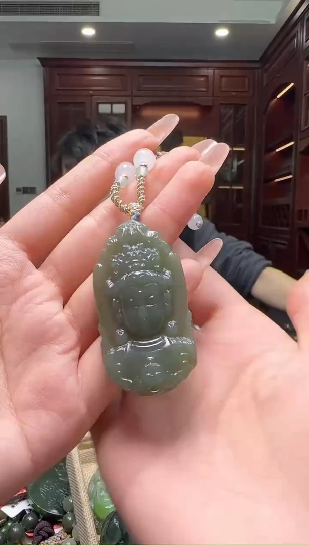 颈饰未镶嵌和田玉多样性发一