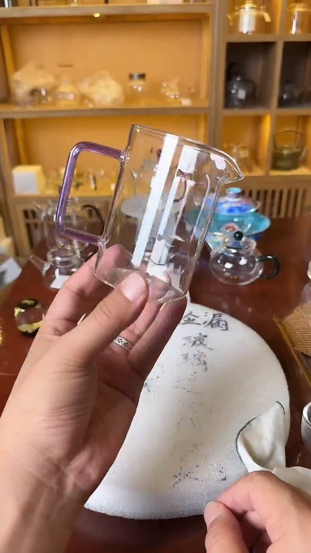 紫色小四方。。。。。。