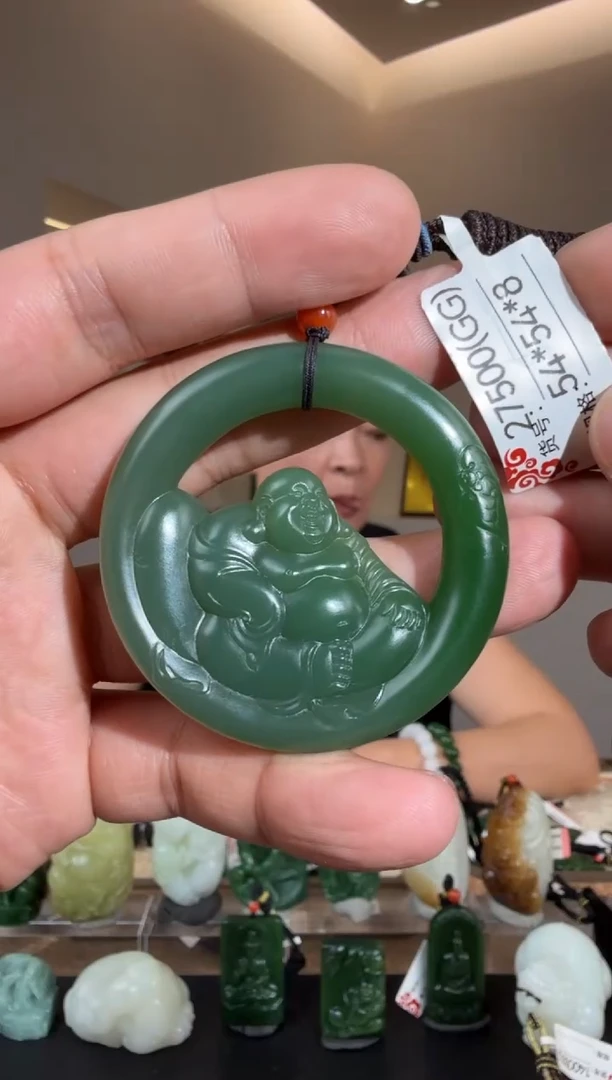 和田玉未镶嵌颈饰GG