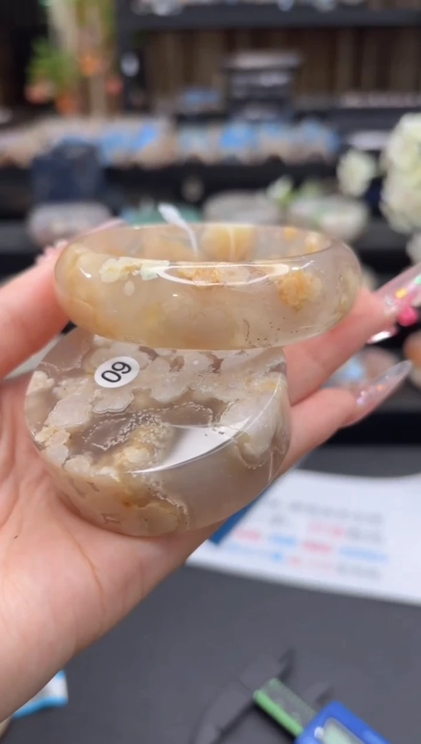 未镶嵌手镯石英质玉142(60圈赠送镯心)