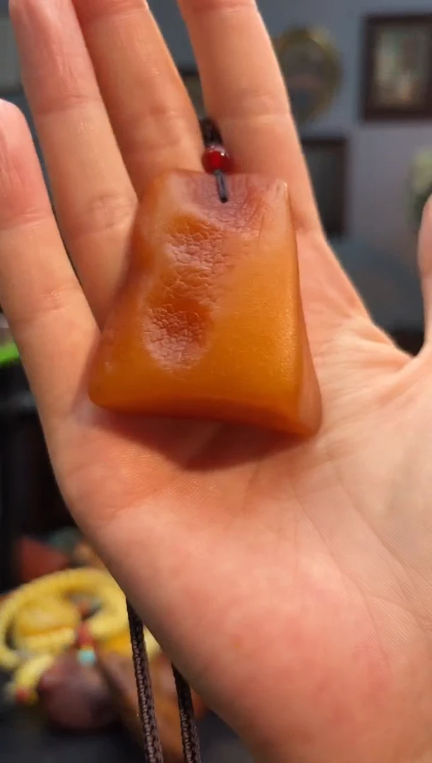 琥珀颈饰未镶嵌岚吊坠