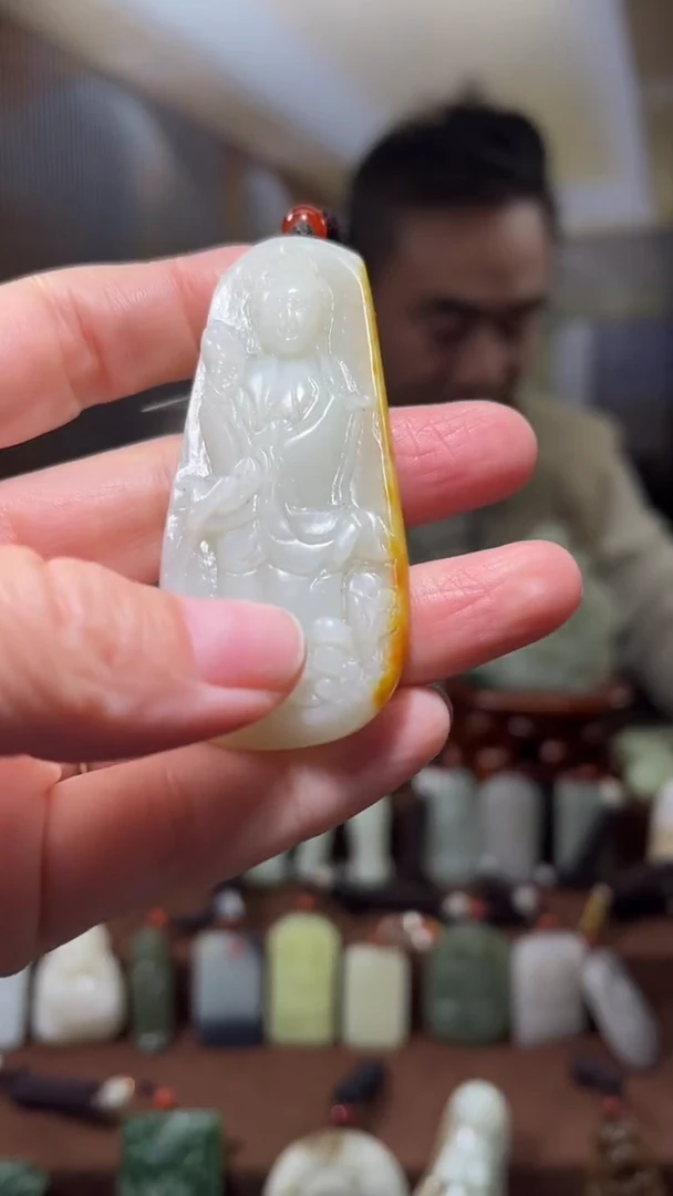 颈饰未镶嵌和田玉·