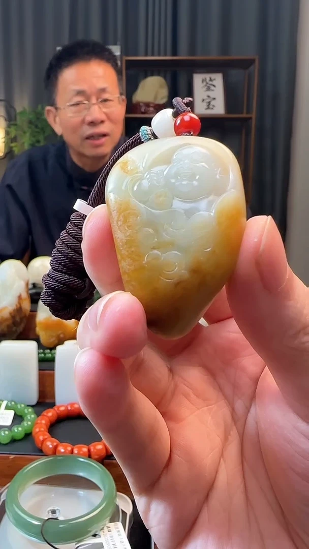吊坠(不含链)未镶嵌和田玉挂件42g