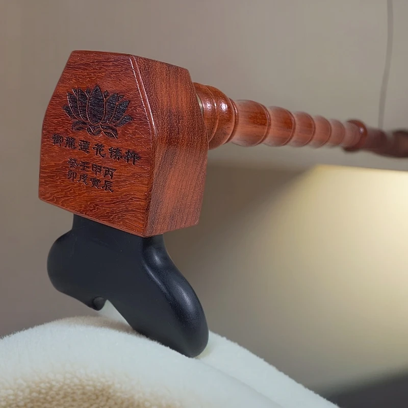 御龙堂砭石加热刮痧按摩器鹿角弯杵铜套款砭石按摩器鹿角红