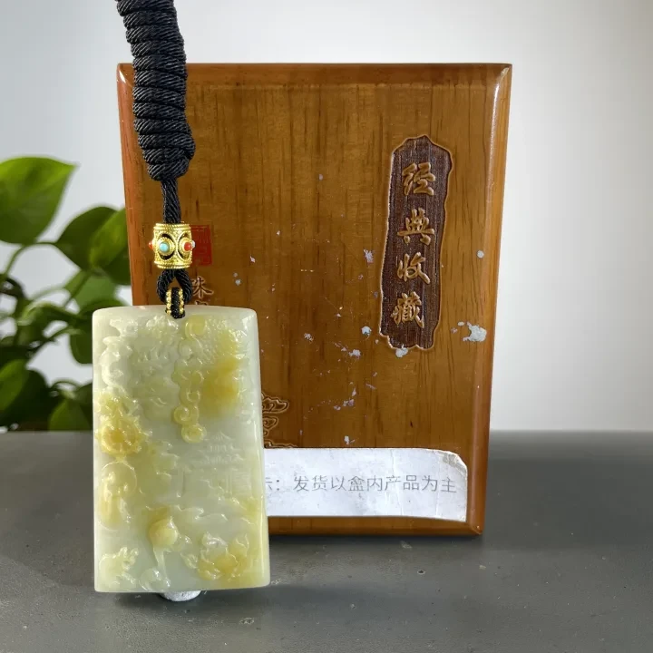 JCW18-211 H 天然缅甸A货翡翠