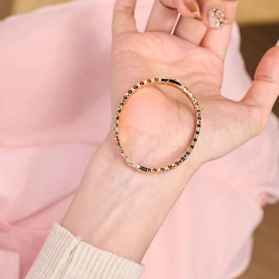 925银莫桑石手镯 蜂巢手镯气质气质时尚百搭复古轻奢经典