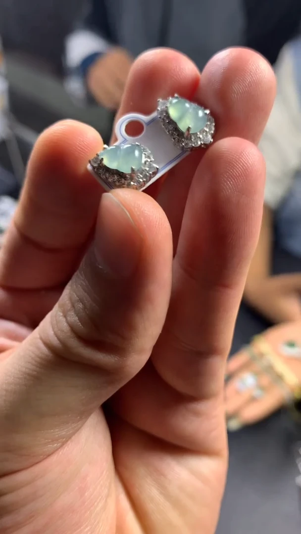 【闪购商品】翡翠耳饰未镶嵌0984701146/多样性发一