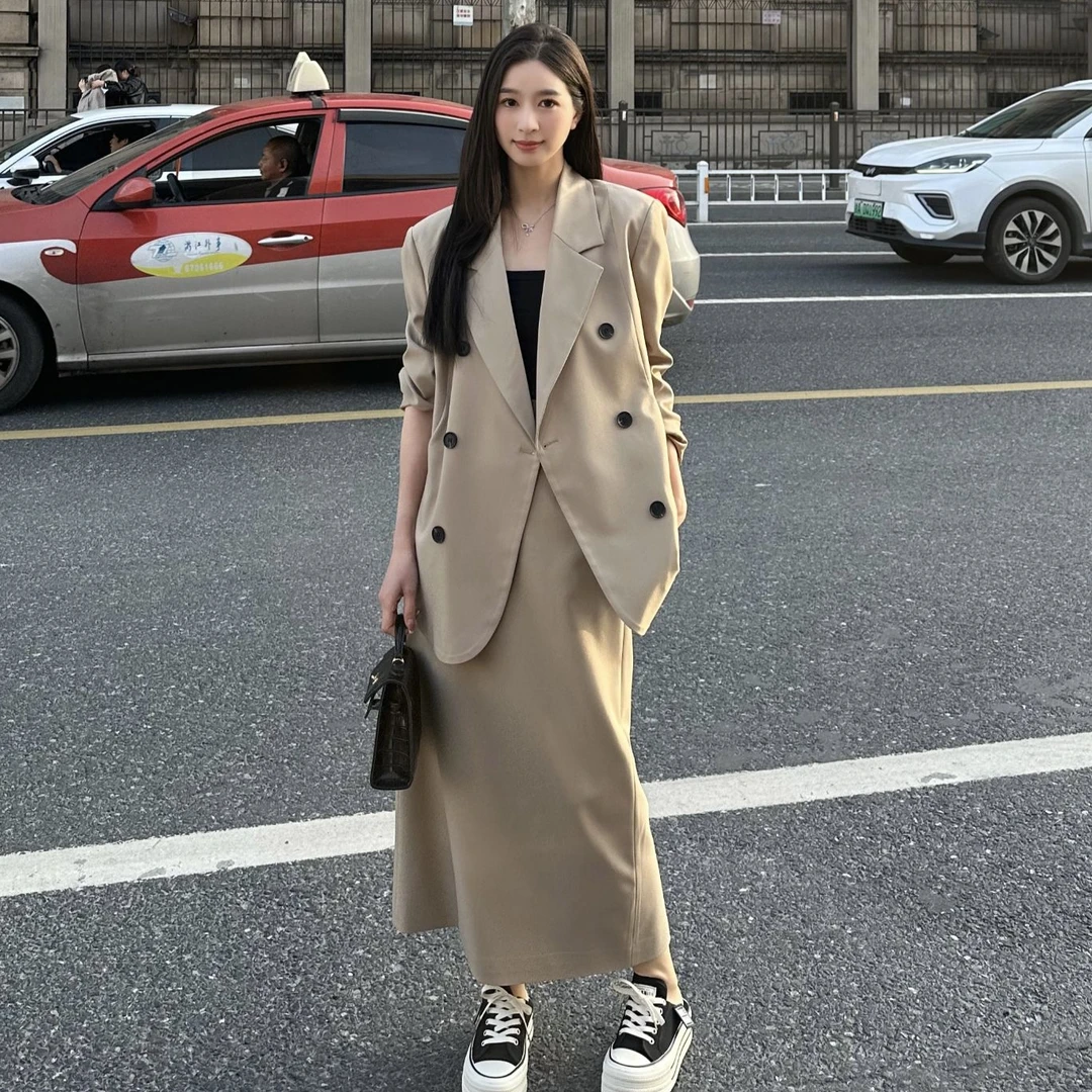 2025秋装设计师款时尚套装女 HXNZB0XZ1293