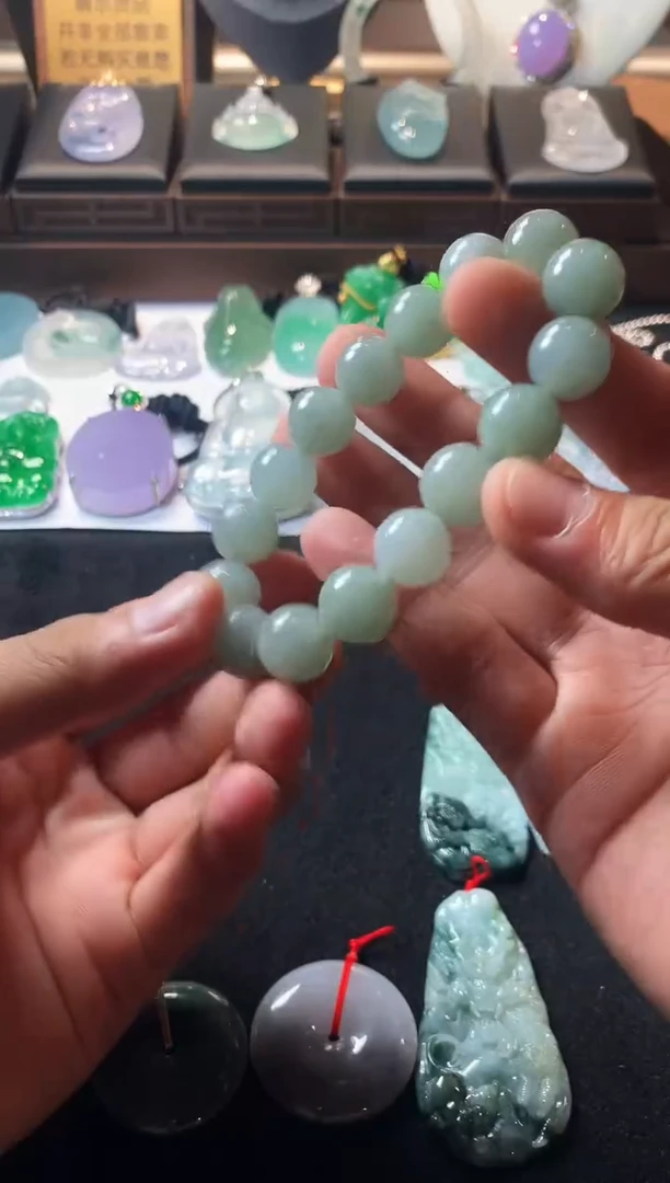 未镶嵌定制翡翠飞*? 5025毛货不退不换