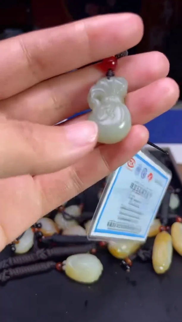 颈饰未镶嵌和田玉123