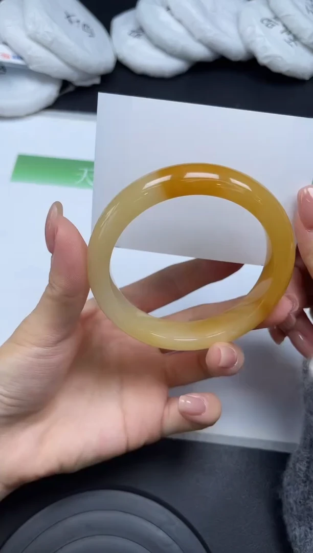 未镶嵌手镯石英质玉082-5960