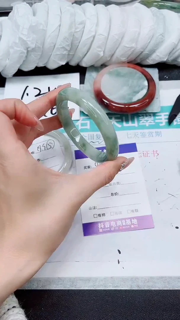 【闪购商品】石英质玉手镯未镶嵌A68-58/59