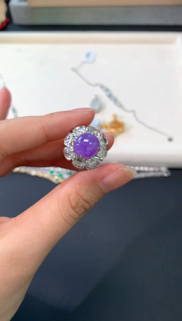 【闪购商品】翡翠戒指18K金镶嵌A77|99999