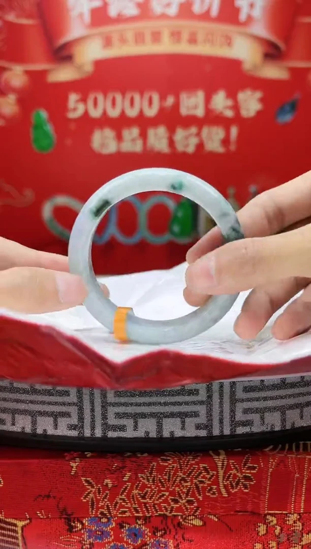 【闪购商品】翡翠手镯未镶嵌手镯2