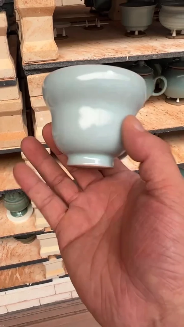 瓷片仿古月白纯手葫芦杯微瑕