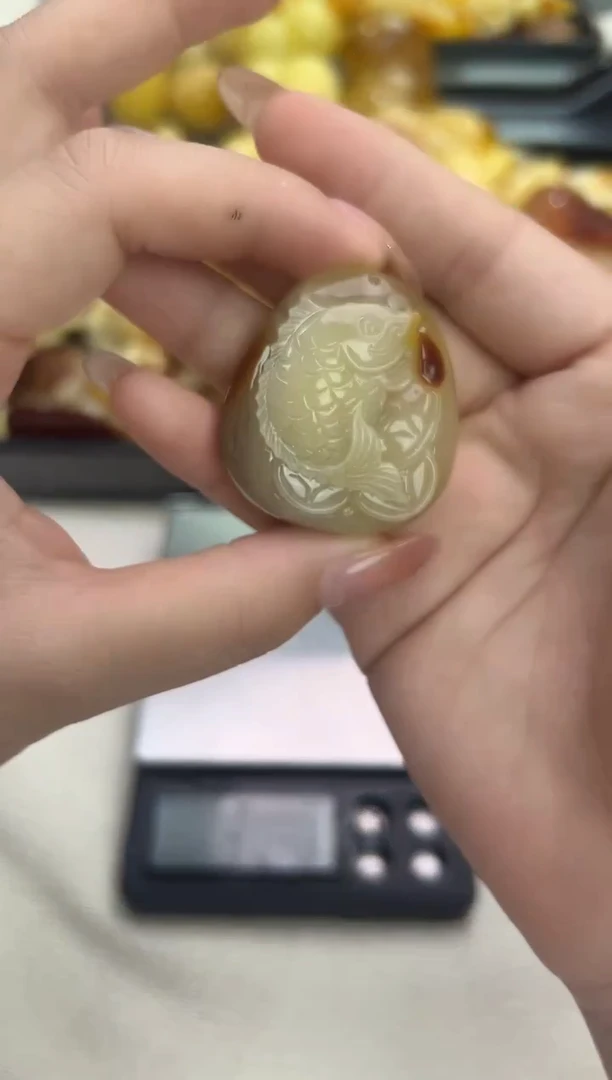 裸石琥珀未镶嵌琥珀蜜蜡吊坠