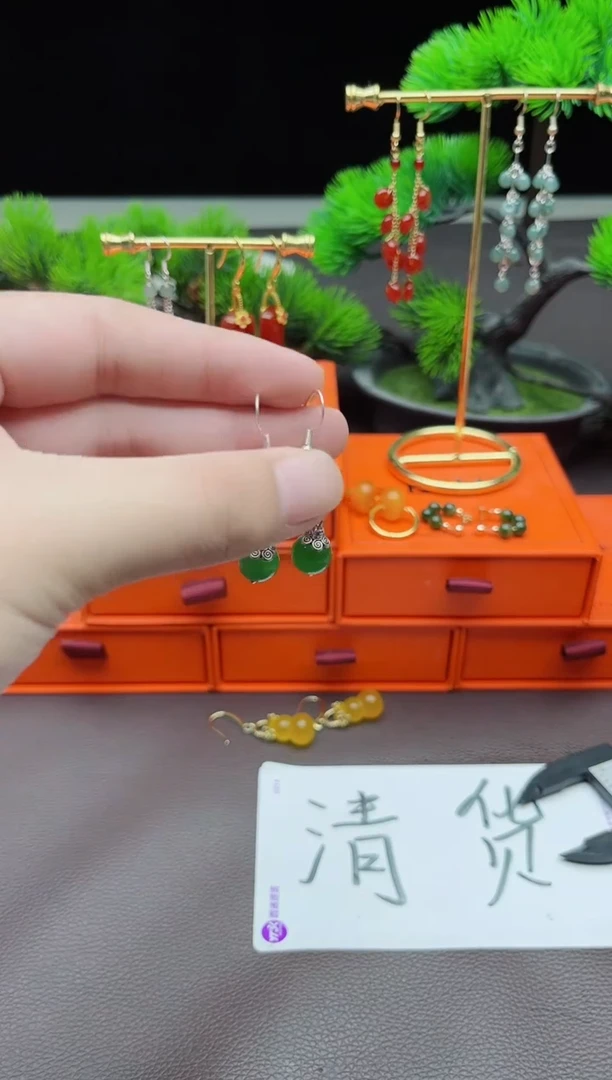 玛瑙/玉髓耳钉银S925镶嵌212