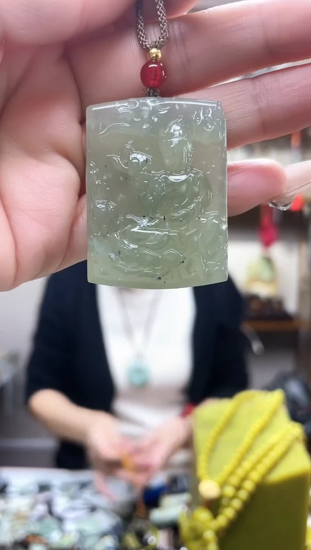未镶嵌岫玉吊坠·