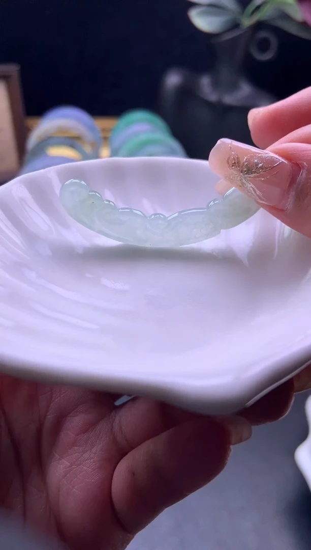 未镶嵌玉璜定制翡翠玉璜