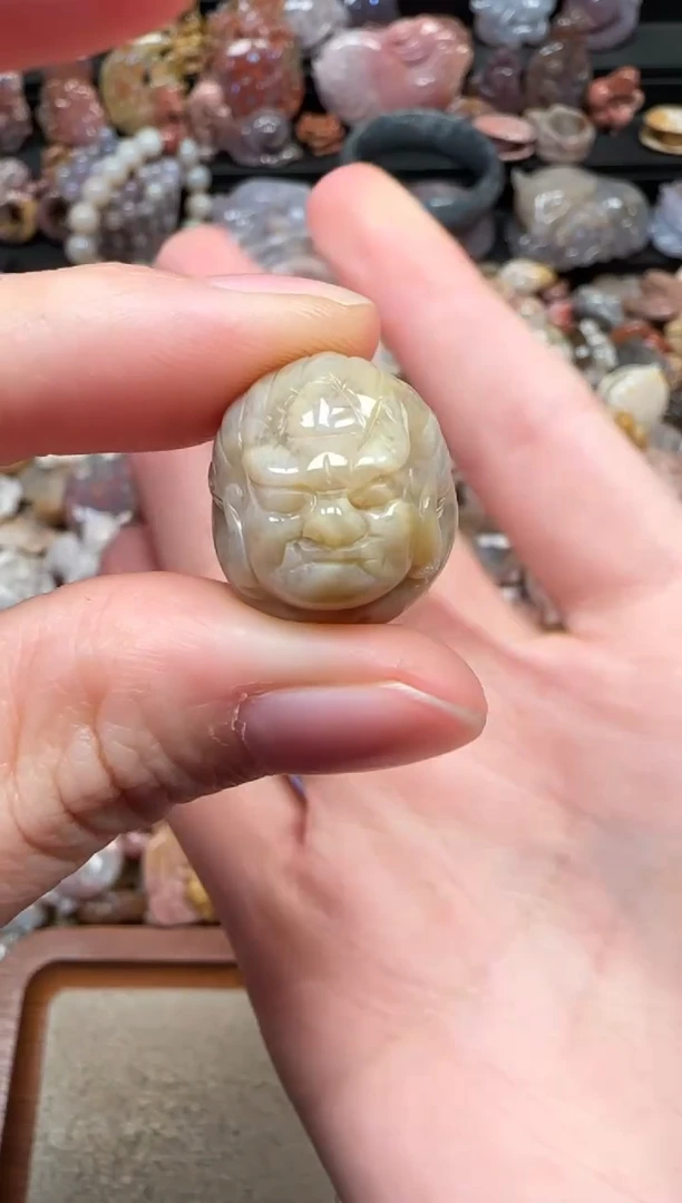 颈饰未镶嵌硅化珊瑚（珊瑚玉）682