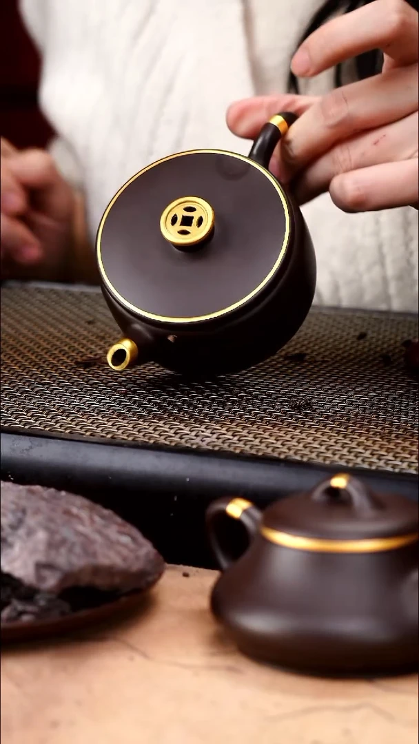 茶壶紫砂四号井茄皮紫泥描金钱币钮汉瓦160cc