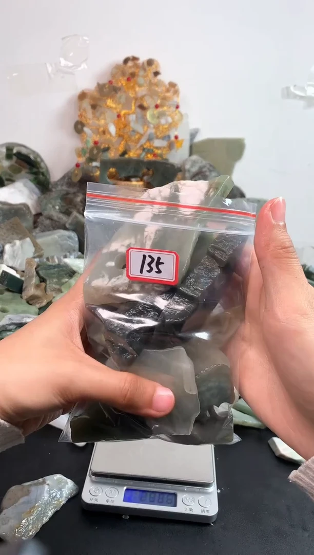 未镶嵌和田玉摆件135