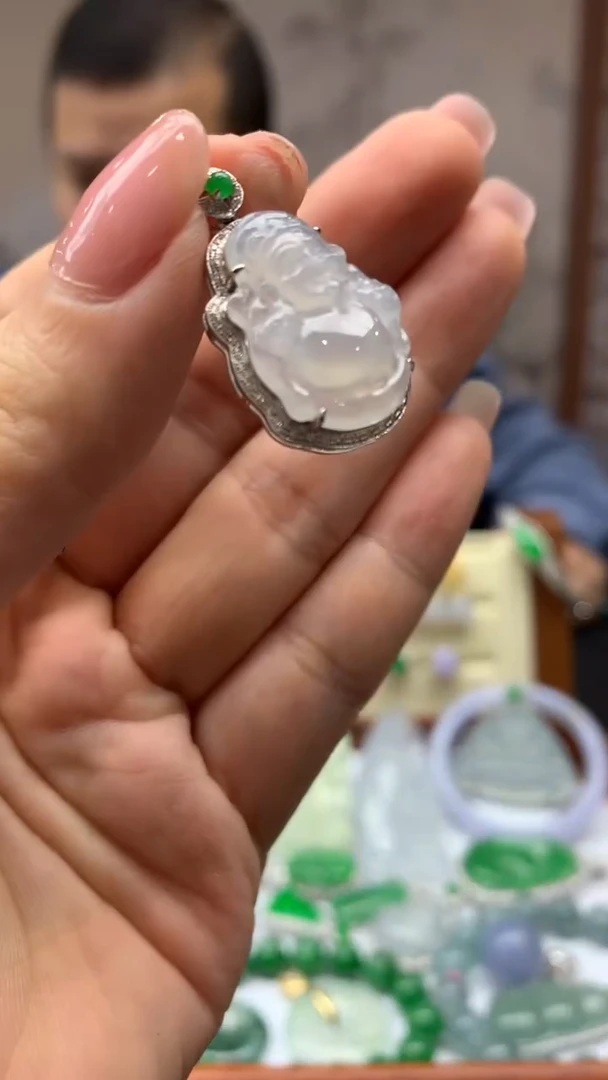 【闪购商品】翡翠颈饰18K金镶嵌36-天然翡翠