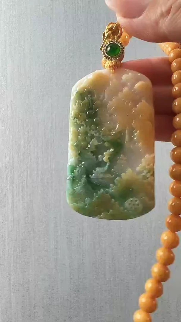 颈饰未镶嵌翡翠山水