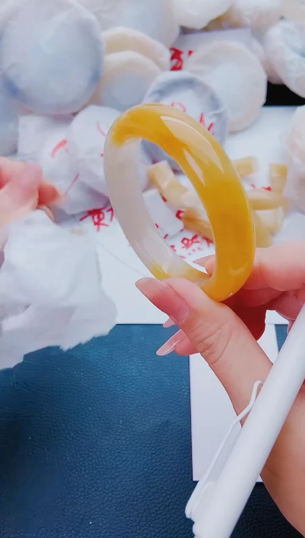 石英质玉手镯未镶嵌L154-57-58