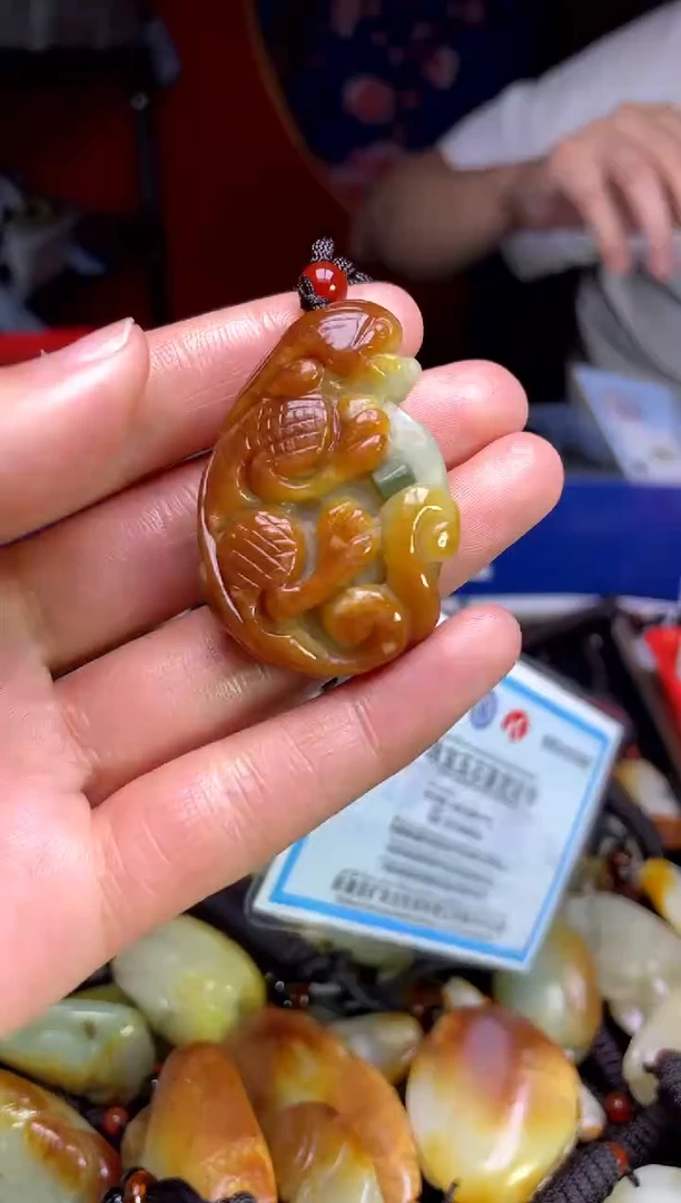 和田玉未镶嵌颈饰1