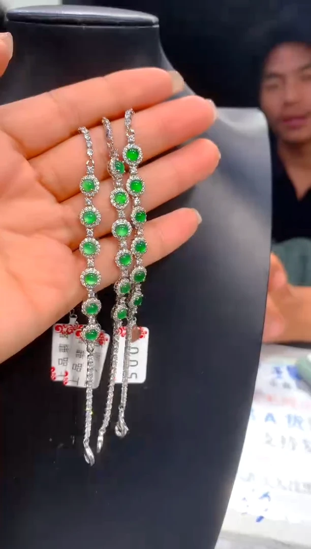 【闪购商品】定制翡翠未镶嵌10-多样性发货（发其一）