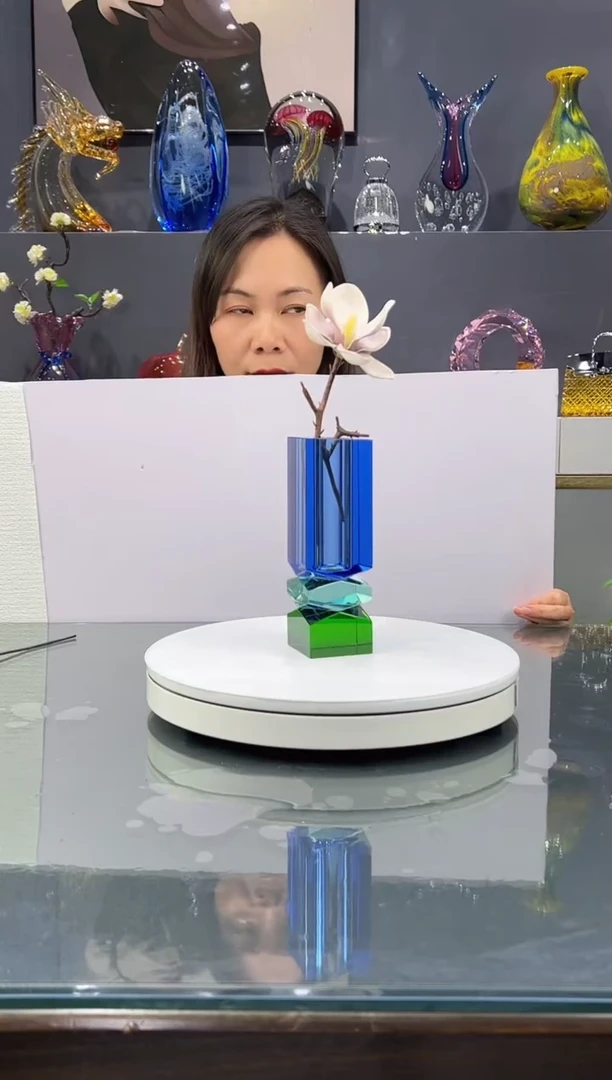 手工艺品琉璃   水晶琉璃花瓶1个