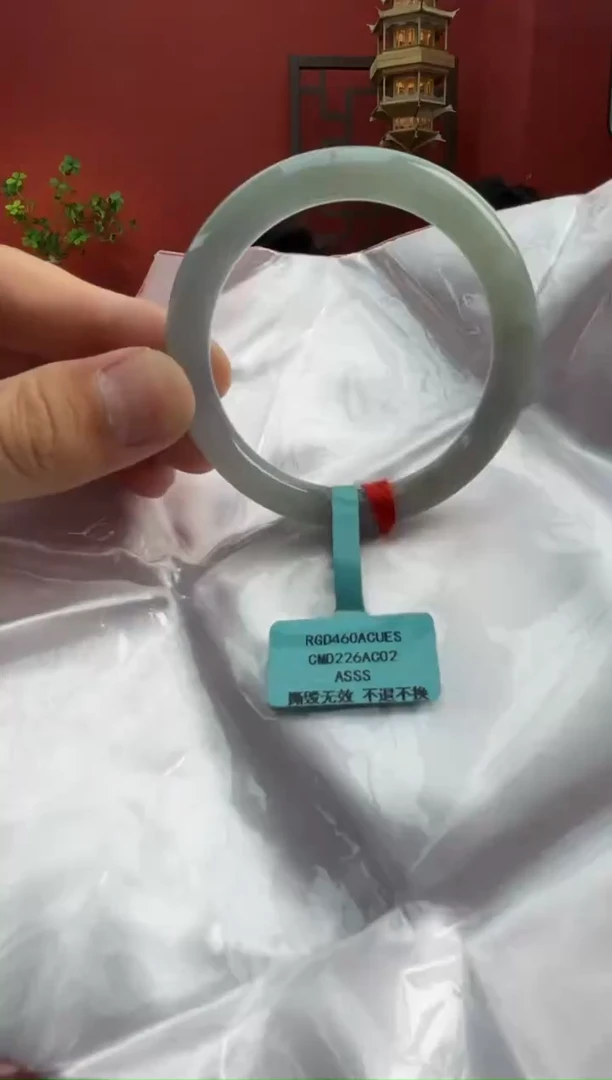未镶嵌手镯（圆镯）翡翠翡翠手镯5
