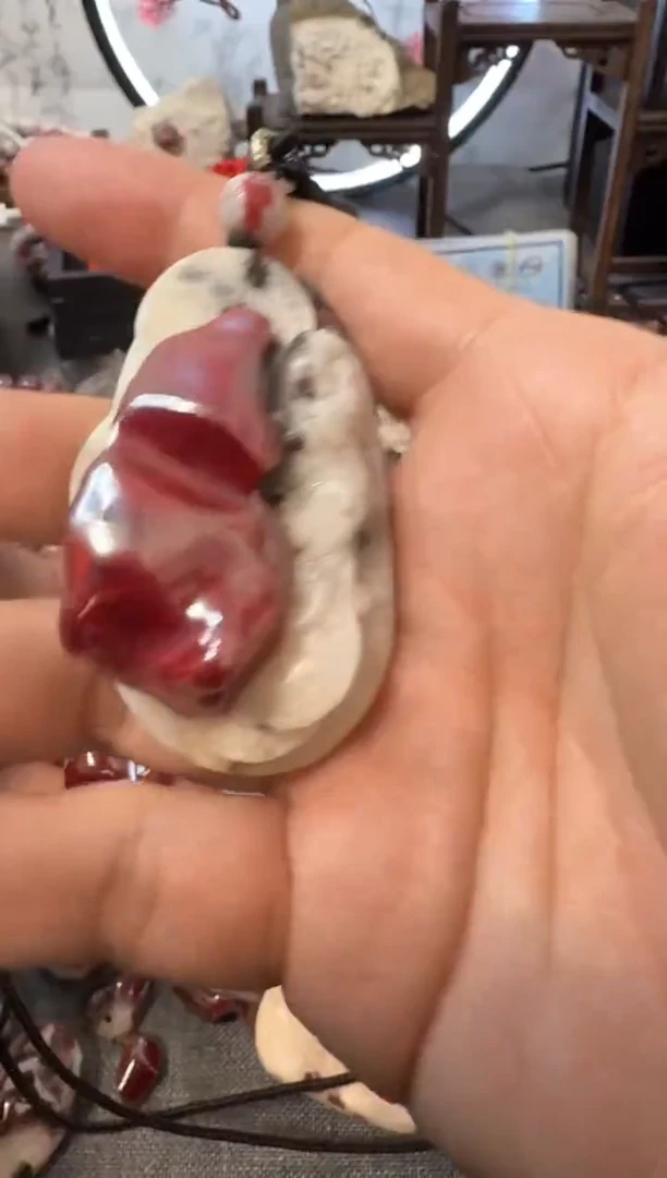 【闪购商品】天然辰砂大晶砂随行吊坠1