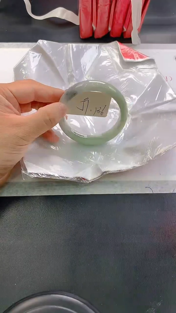 未镶嵌手镯翡翠136