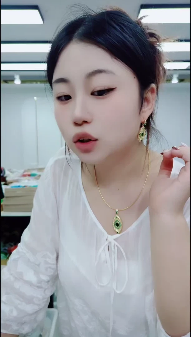 玛瑙/玉髓颈饰合金1886耳钉