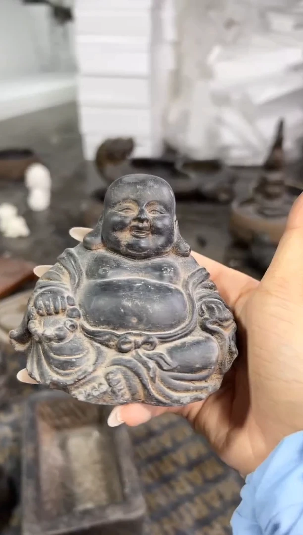 陶土【火山泥】未来佛