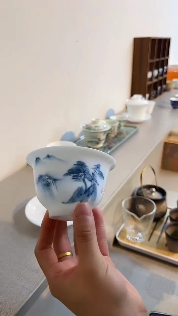 景德镇高温瓷迎客松山水三才