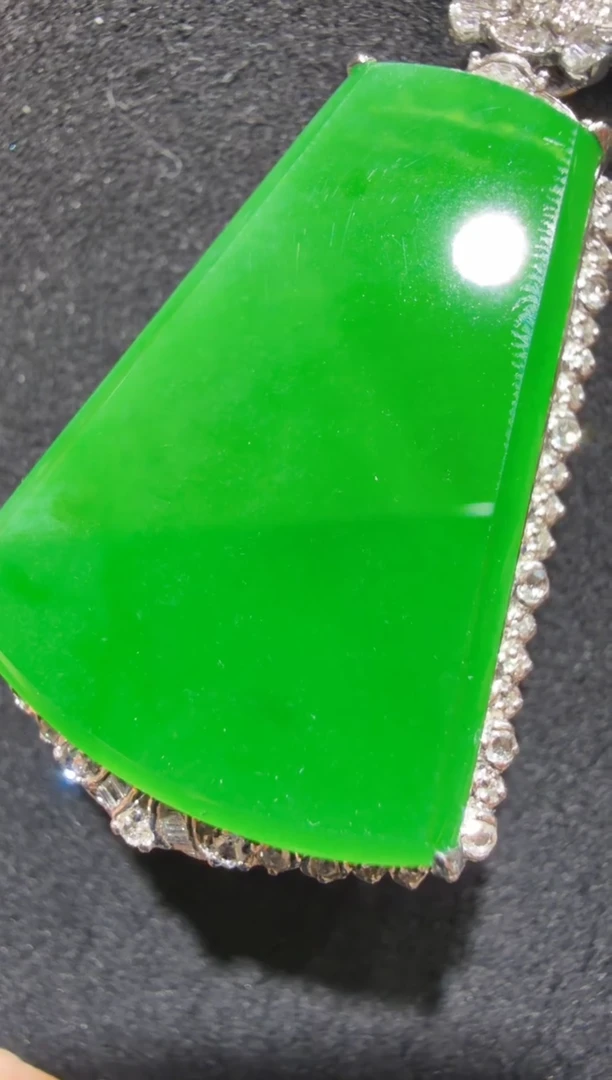 吊坠(不含链)18K金镶嵌翡翠多样性团购发一件