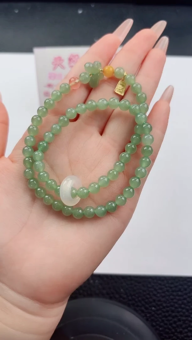 未镶嵌手串和田玉嗨购微色差T1010