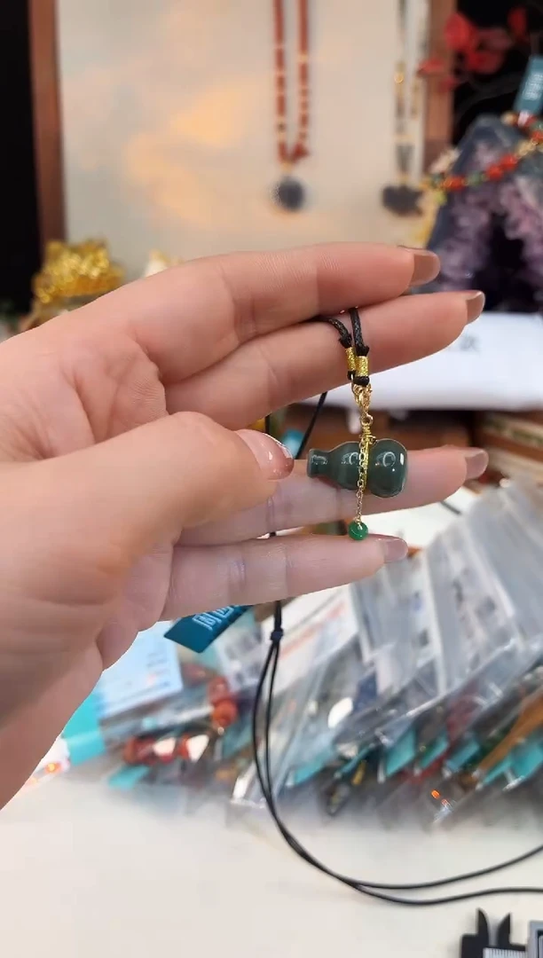 未镶嵌和田玉手饰@@B921D019068