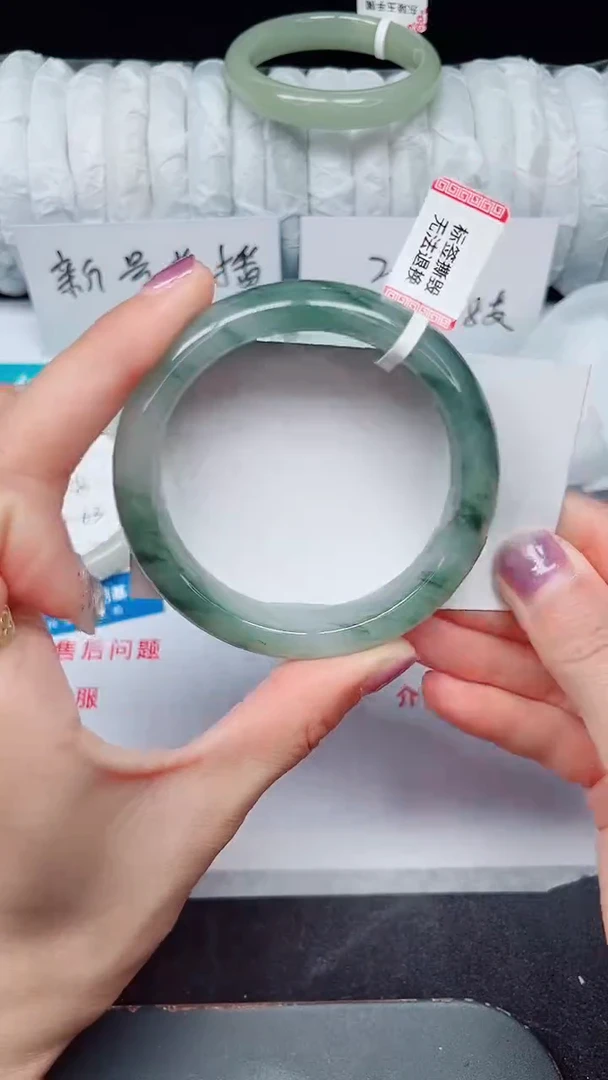 未镶嵌手镯石英质玉80-56/57