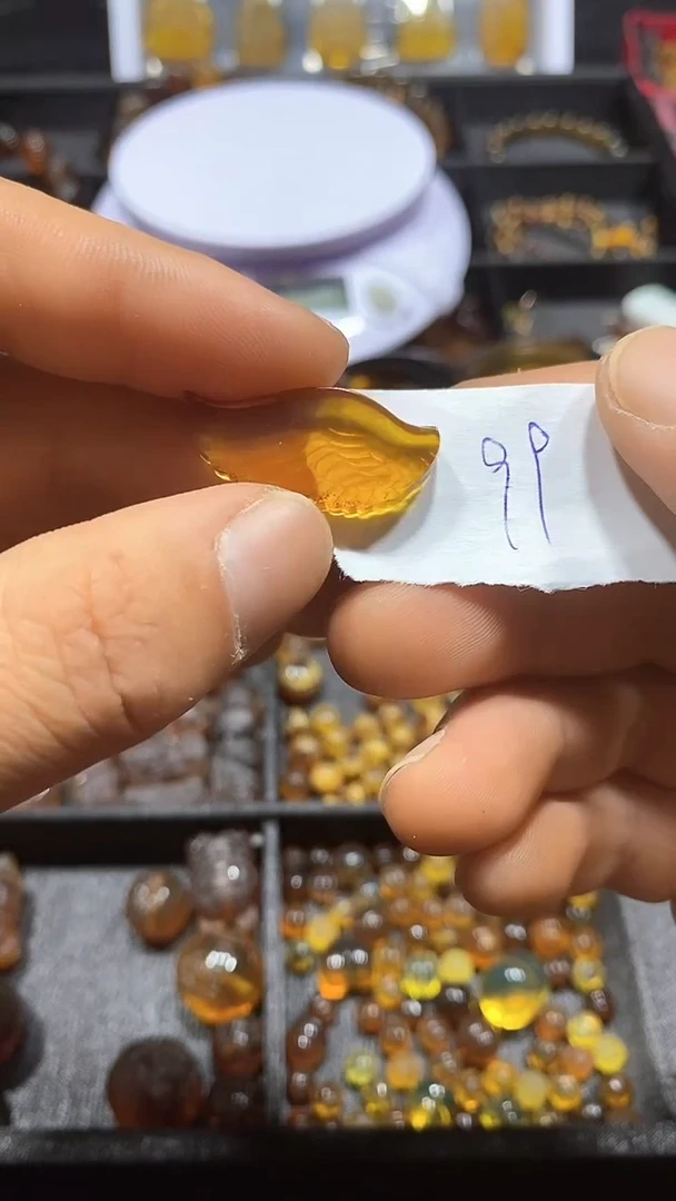 琥珀颈饰未镶嵌用****0天然缅甸琥珀