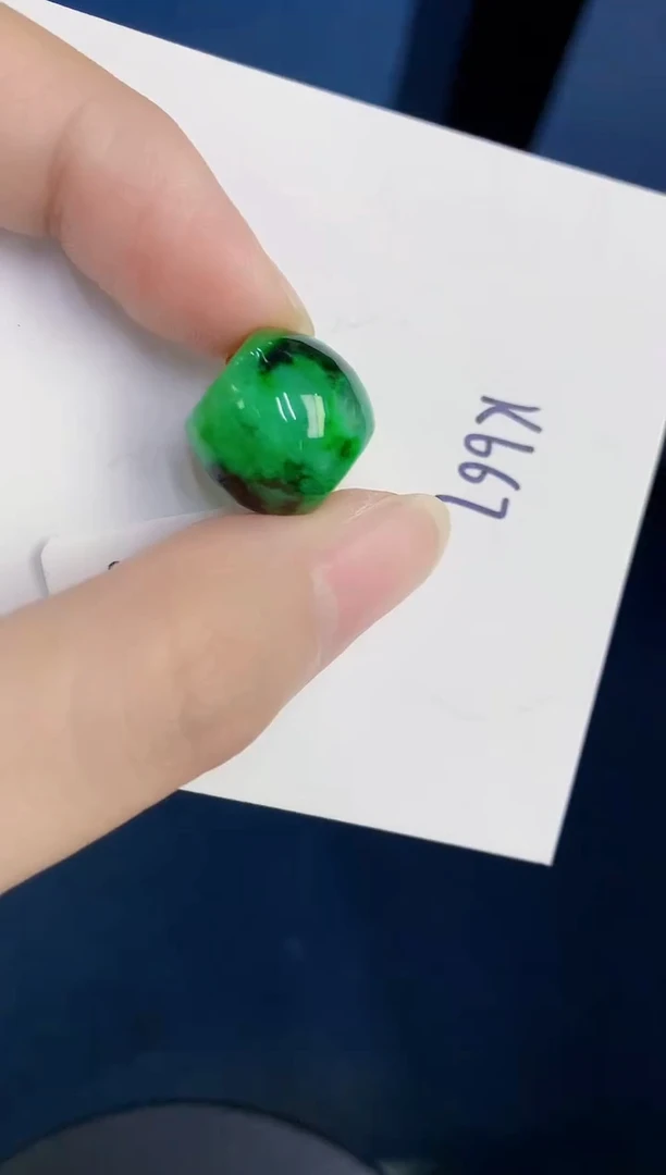 颈饰未镶嵌翡翠天然翡翠缅甸A货