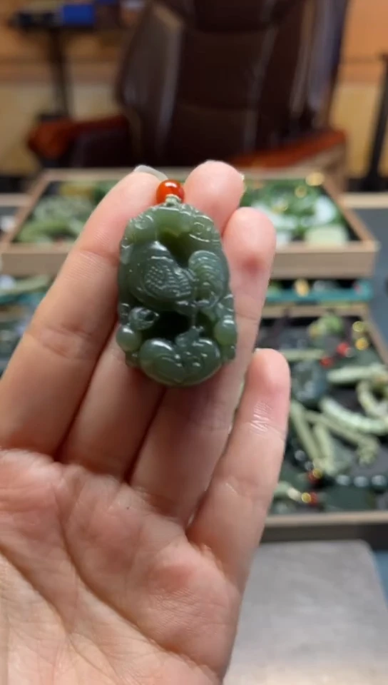 颈饰未镶嵌和田玉拍一发一