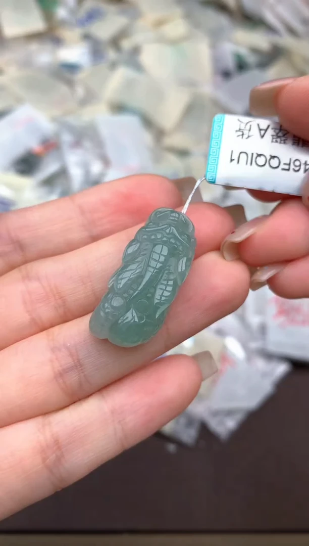 未镶嵌挂件翡翠一