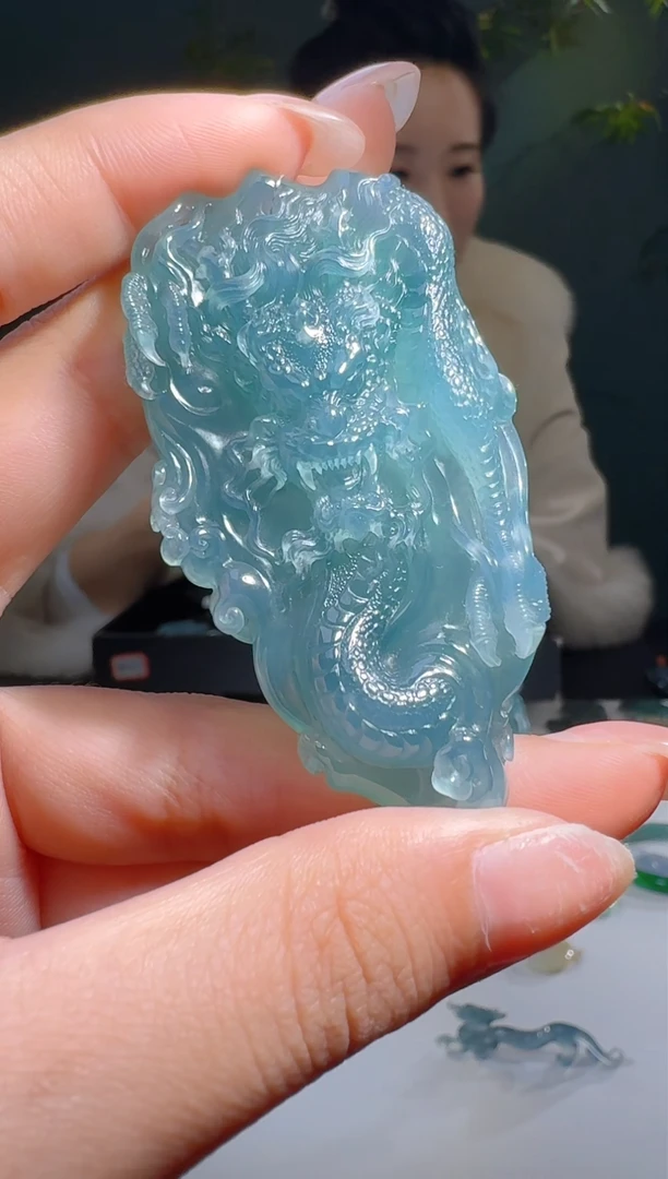 【闪购商品】翡翠颈饰未镶嵌天然A货翡翠龙牌