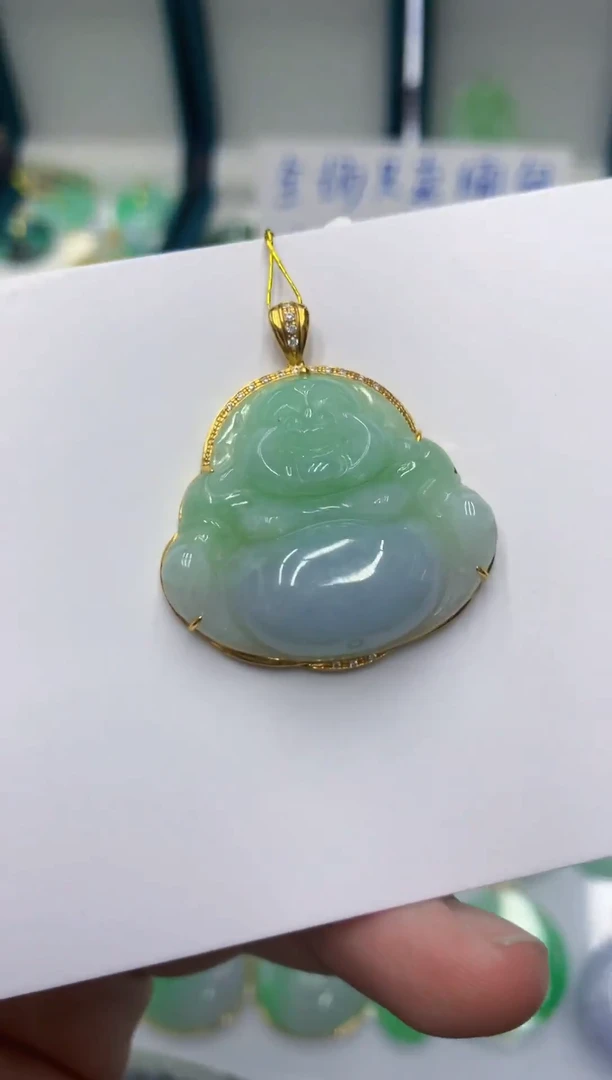 颈饰18K金镶嵌翡翠1111